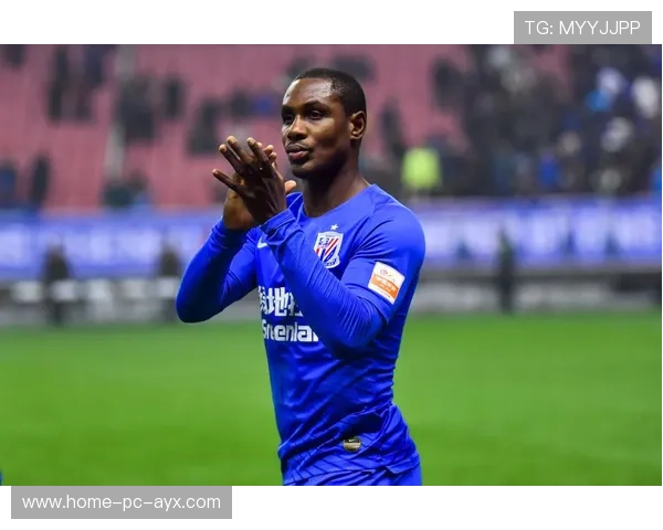 申花拉唐锋线训练火爆